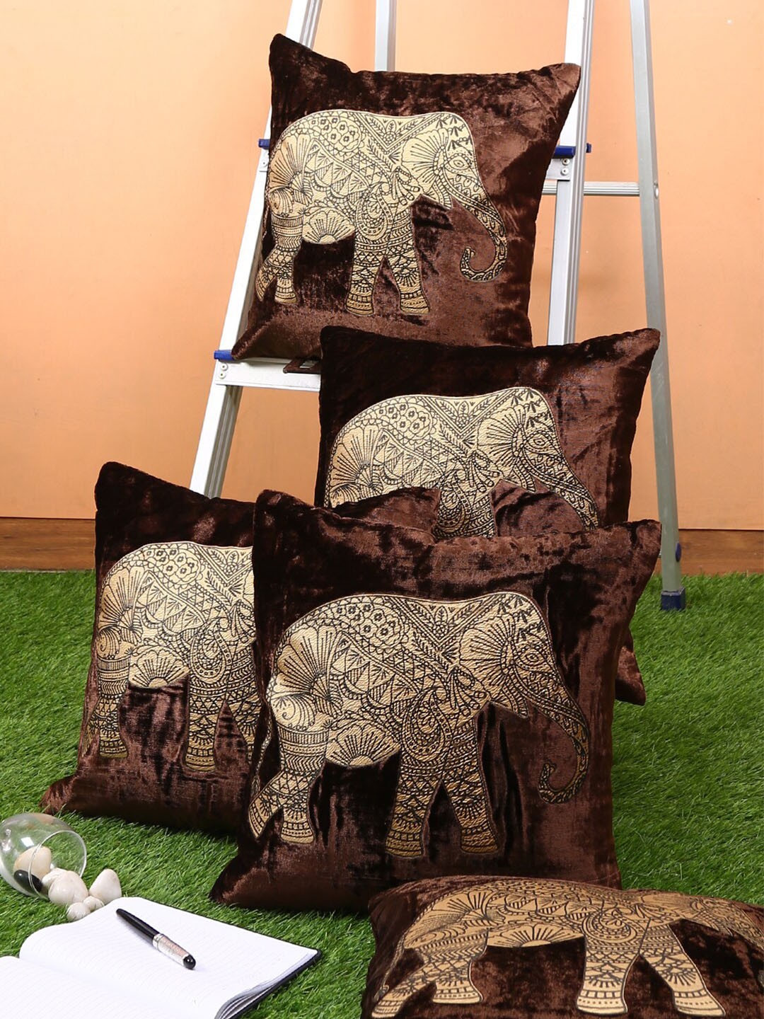 

ROMEE Brown & Beige Set of 5 Quirky Velvet Square Cushion Covers