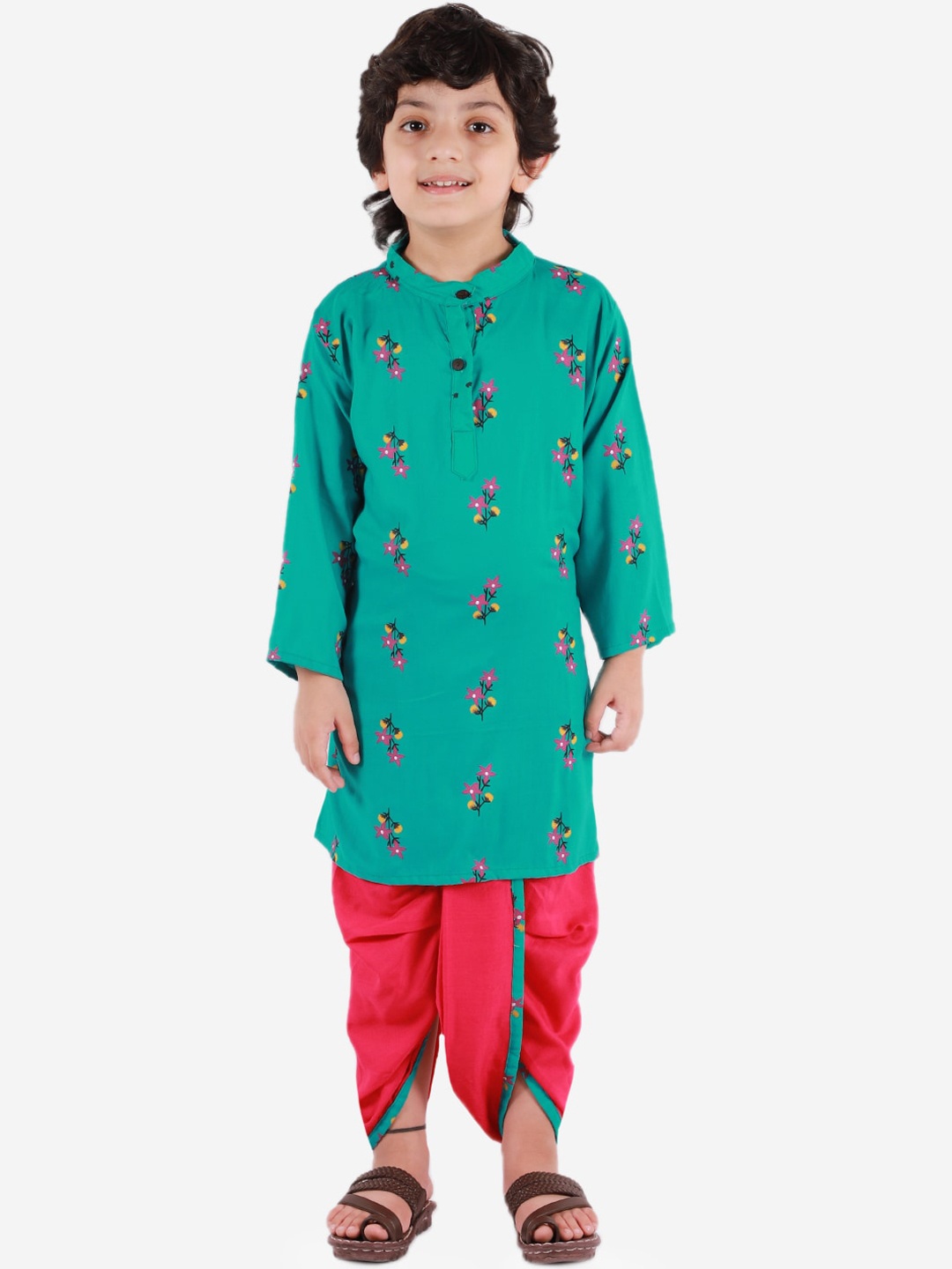 

Chipbeys Boys Green Floral Printed Pure Cotton Kurta with Dhoti Pants