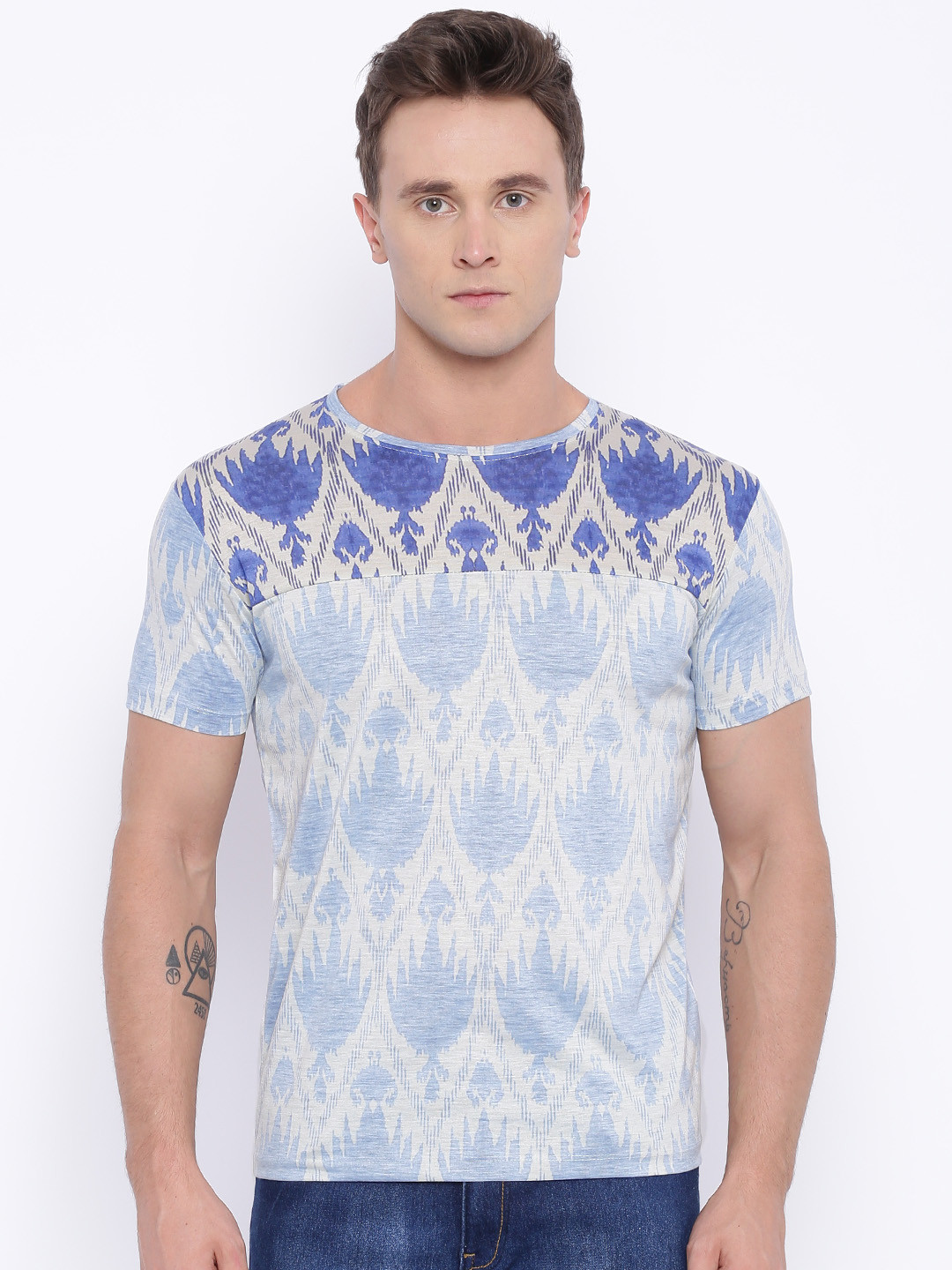 

Voi Jeans Off-White & Blue Printed T-shirt