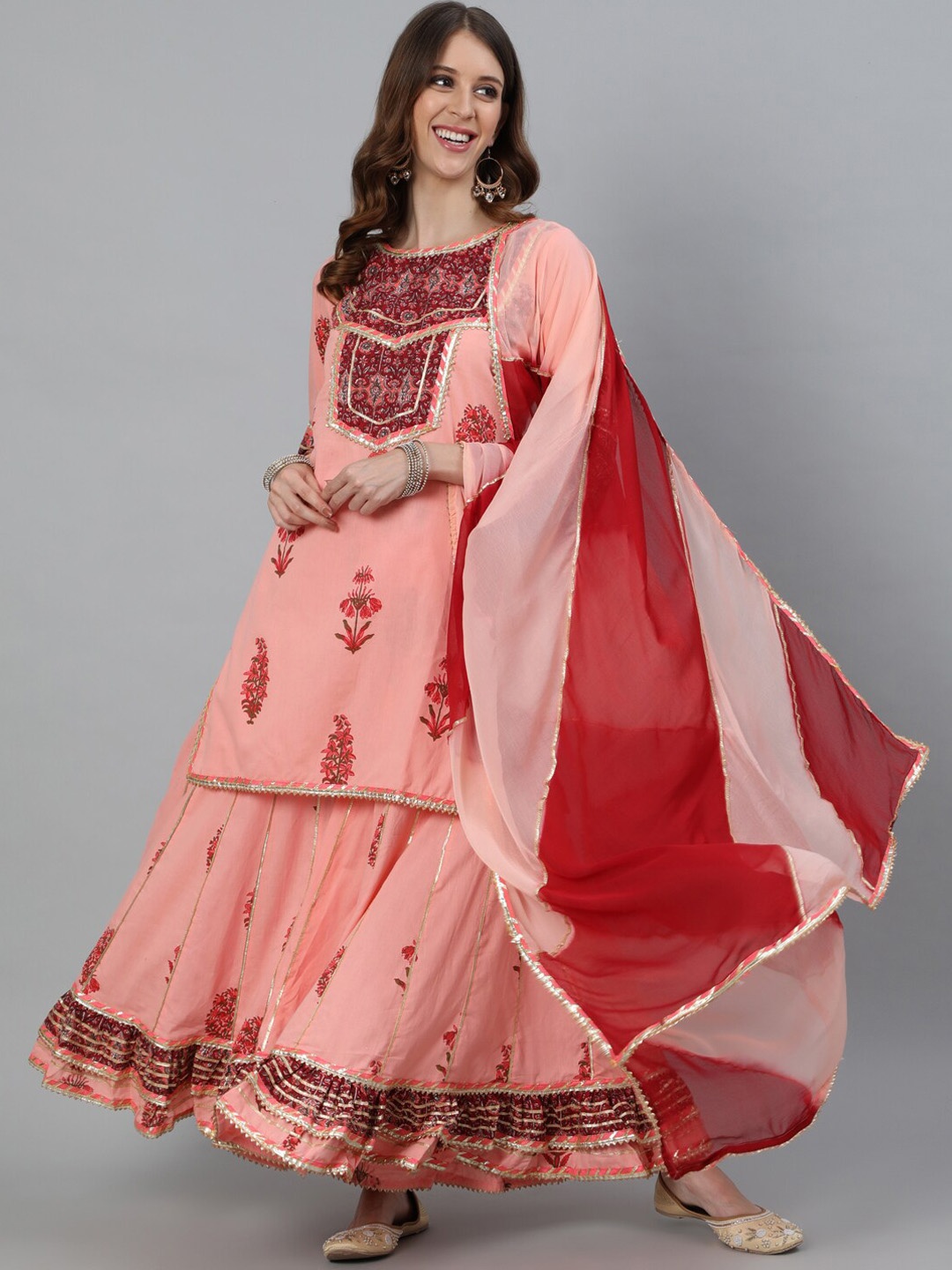 

Ishin Women Peach-Coloured Ethnic Motifs Yoke Design Gotta Patti Pure Cotton Kurta with Sharara & With