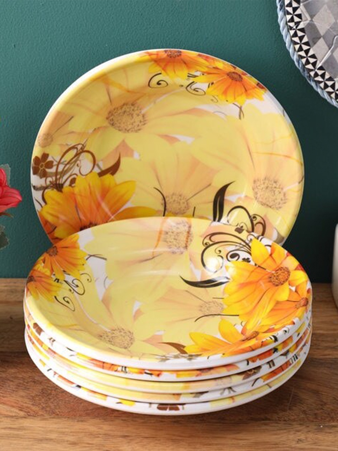 

Gallery99 Yellow & Brown 6 Pieces Floral Printed Melamine Glossy Plates