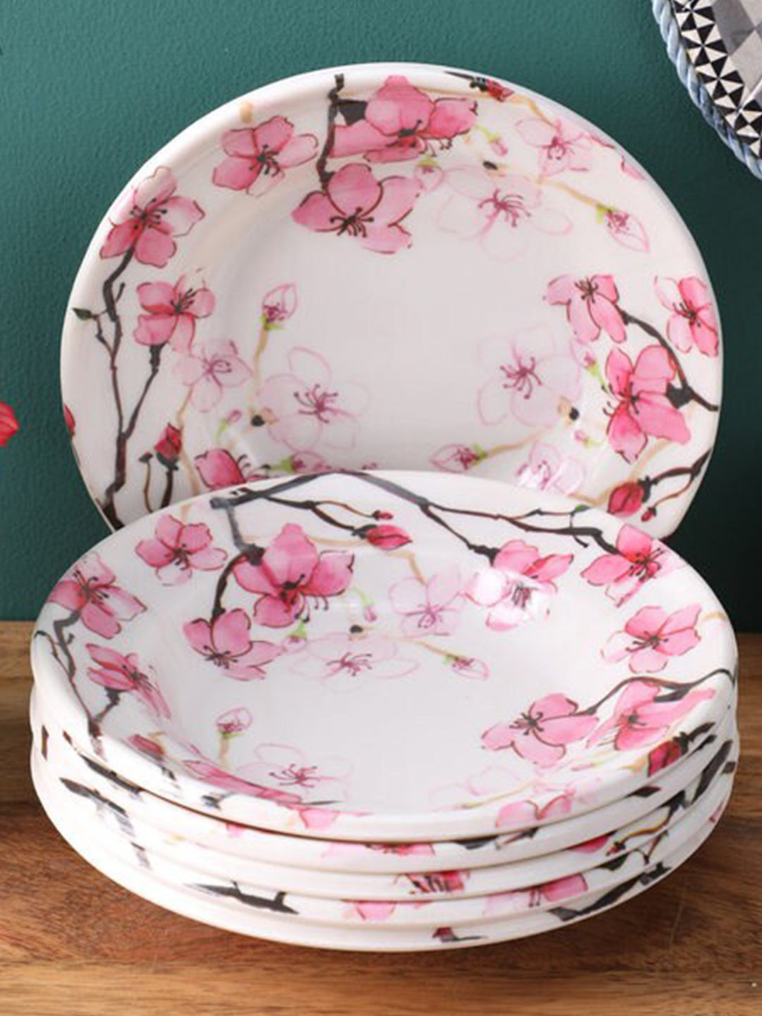 

Gallery99 White & Pink 6 Pieces Floral Printed Melamine Glossy Plates