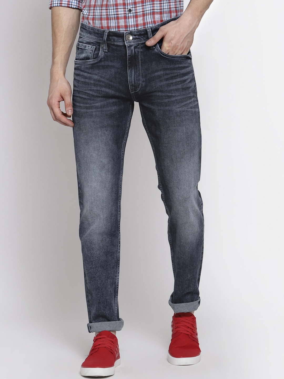 

Pepe Jeans Men Blue Tapered Fit Low-Rise Heavy Fade Stretchable Jeans