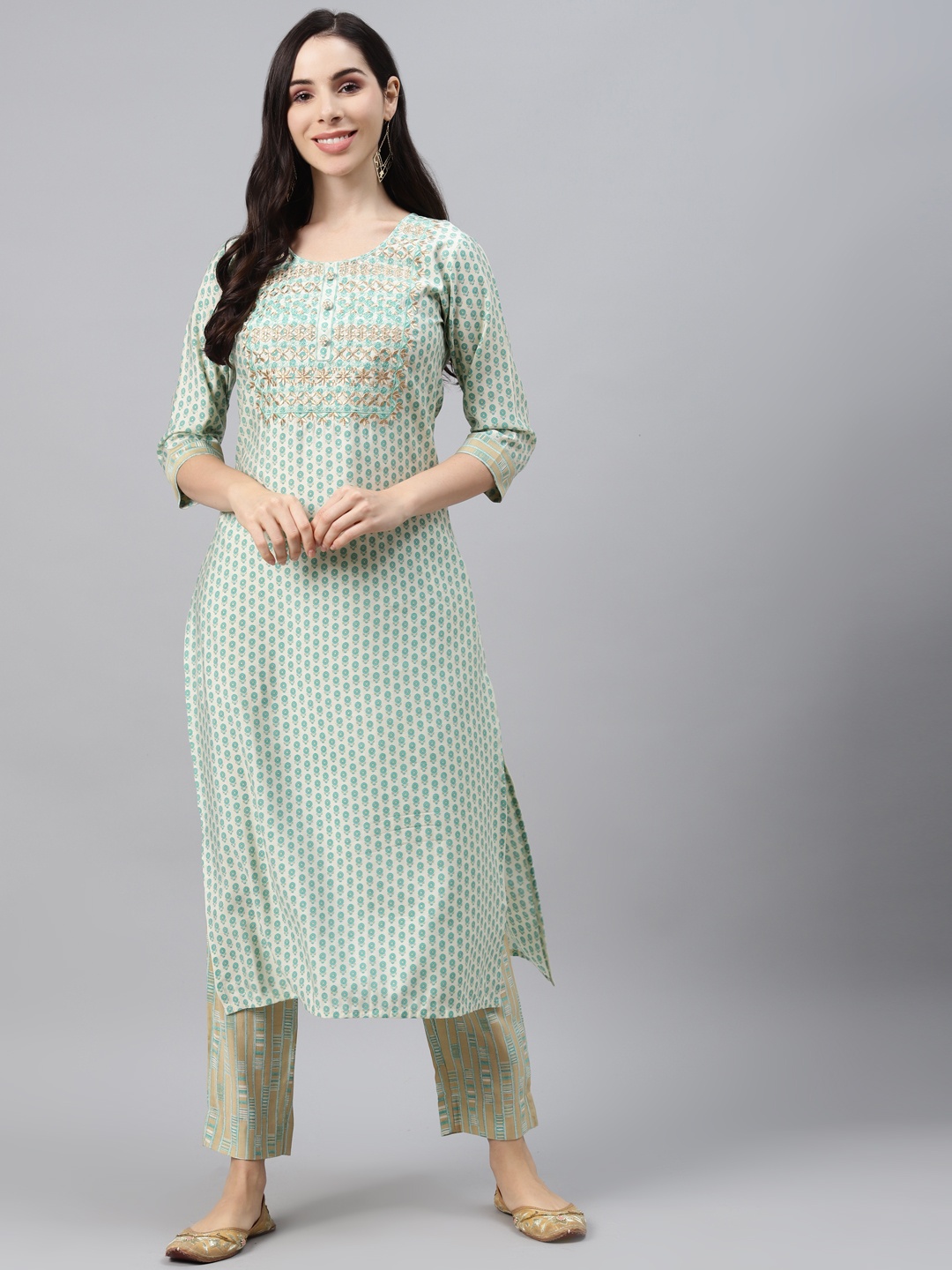 

Silai Bunai Women Green & Off-White Ethnic Motifs Printed Pure Cotton Kurta with Trousers