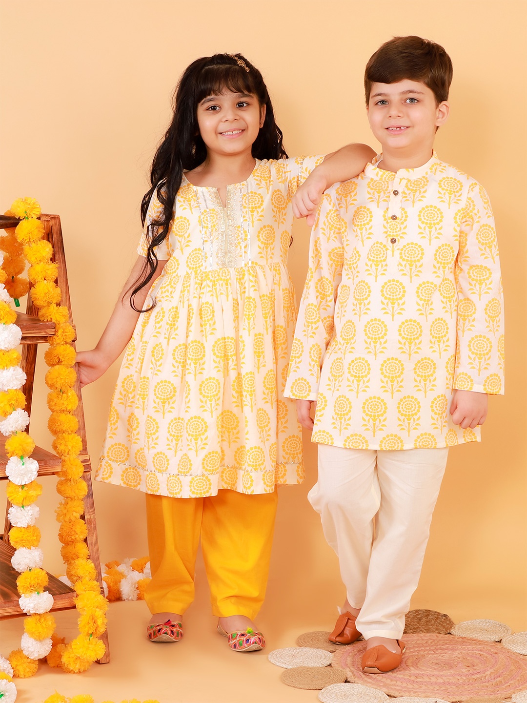 

LIL DRAMA Girls Yellow Ethnic Motifs Printed Pure Cotton Kurta with Trousers