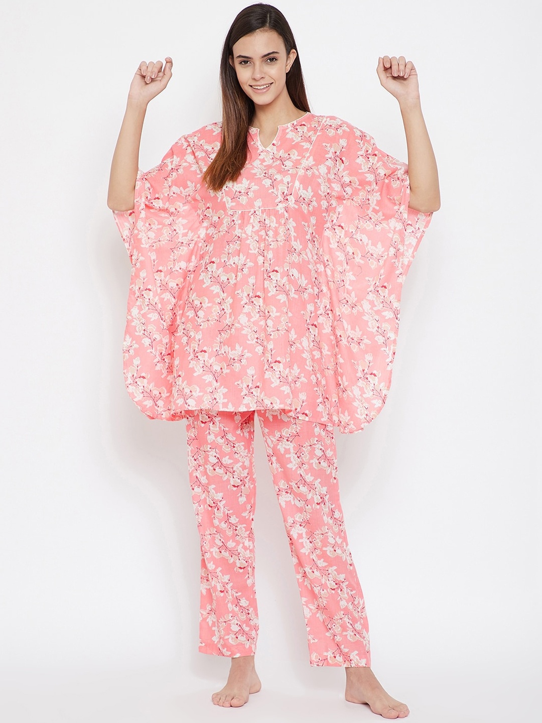 

The Kaftan Company Women Pink & White Cherry Blossom Printed Night suit