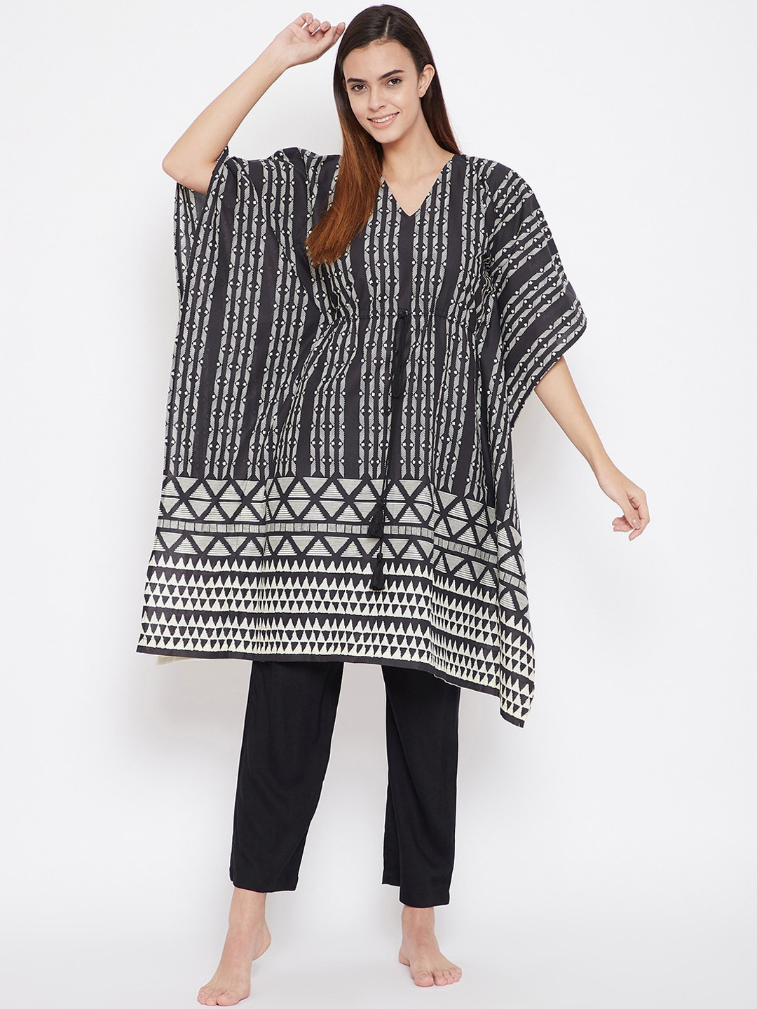 

The Kaftan Company Women Black & White Printed Night suit