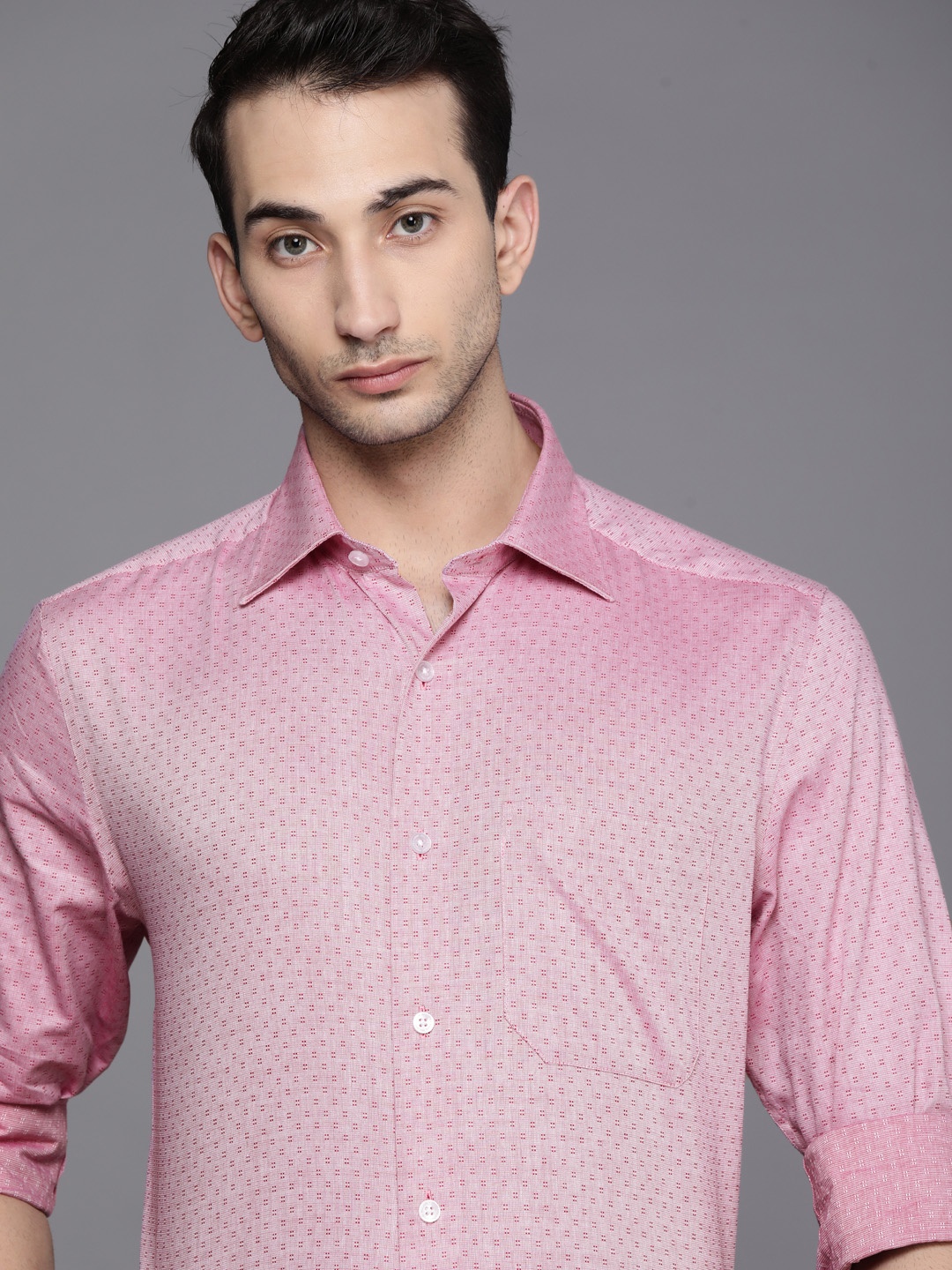 

Louis Philippe Men Pink & Maroon Classic Fit Pure Cotton Self Design Formal Shirt