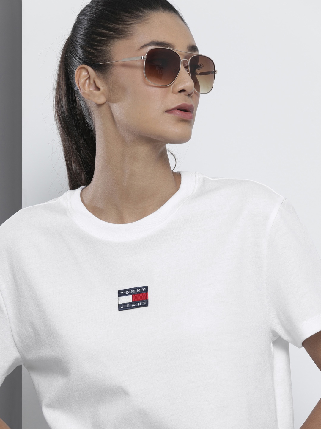 

Tommy Hilfiger Women White Solid T-shirt