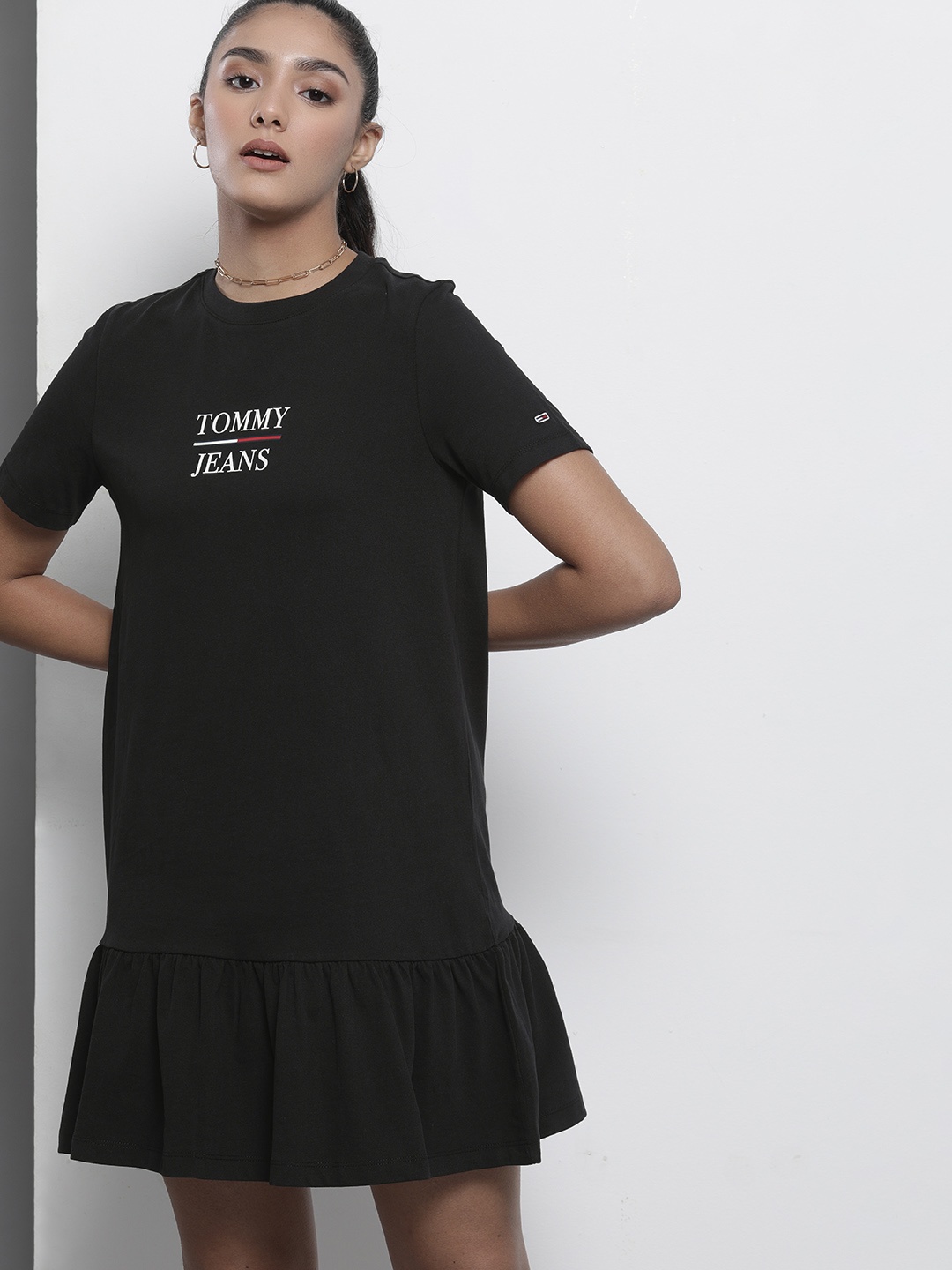 

Tommy Hilfiger Black Brand Logo Printed Organic Cotton Drop-Waist Dress