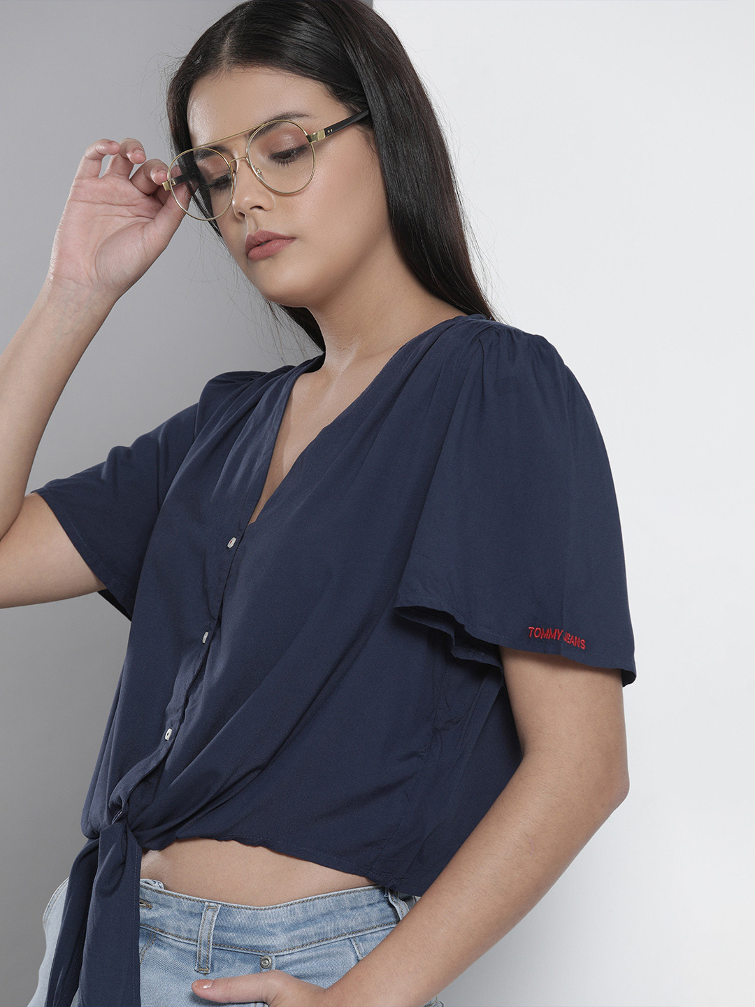 

Tommy Hilfiger Women Navy Blue Boxy Casual Front Knot Cropped Shirt