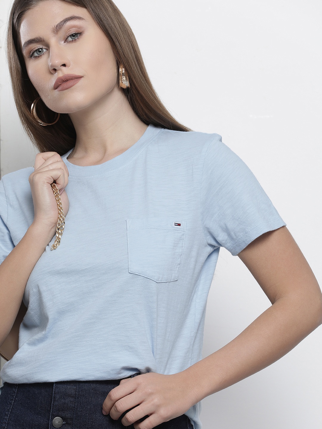 

Tommy Hilfiger Women Blue Solid Regular Fit Round Neck Pure Cotton T-shirt