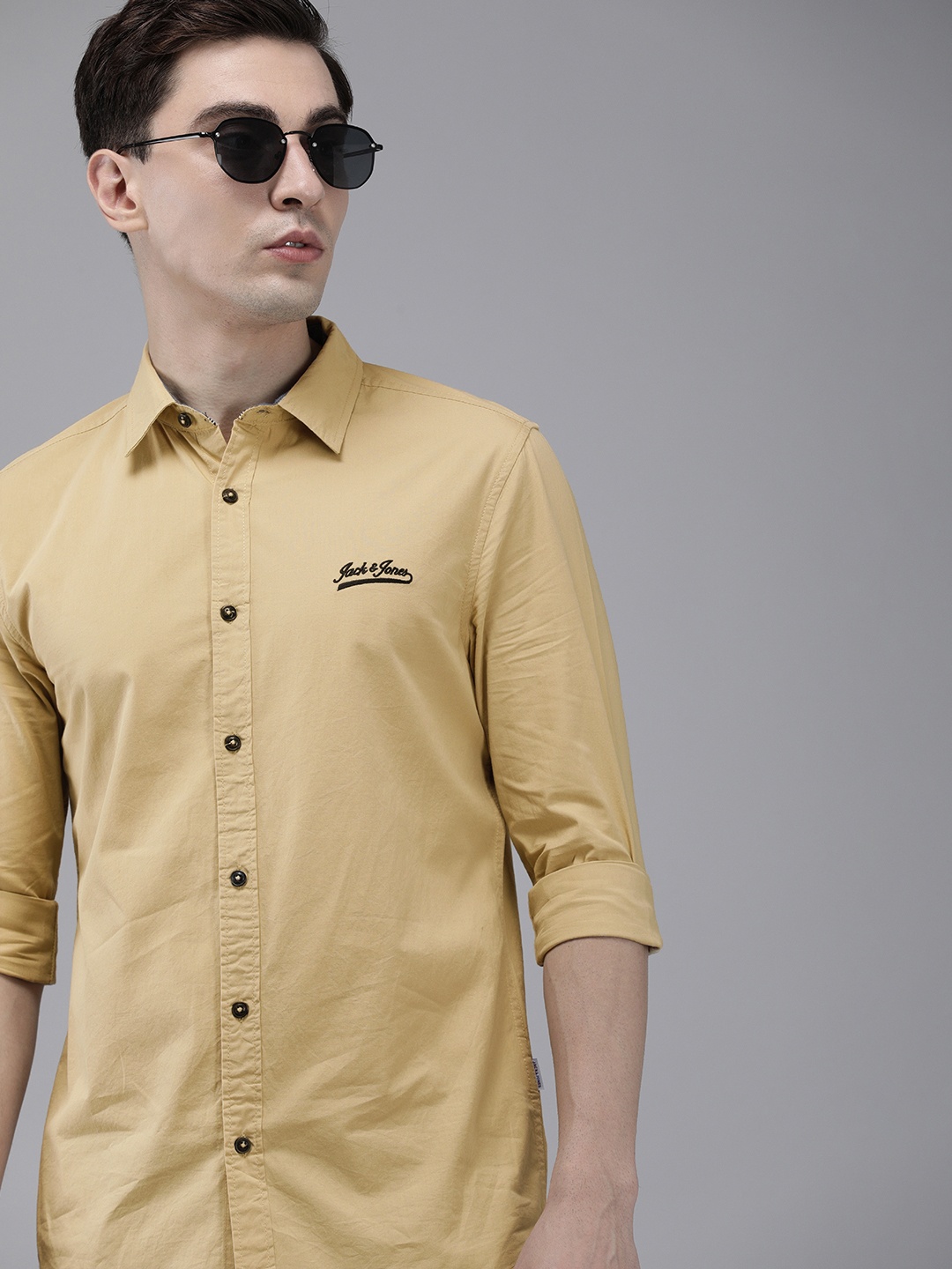 

Jack & Jones Men Beige Slim Fit Solid Pure Cotton Casual Shirt