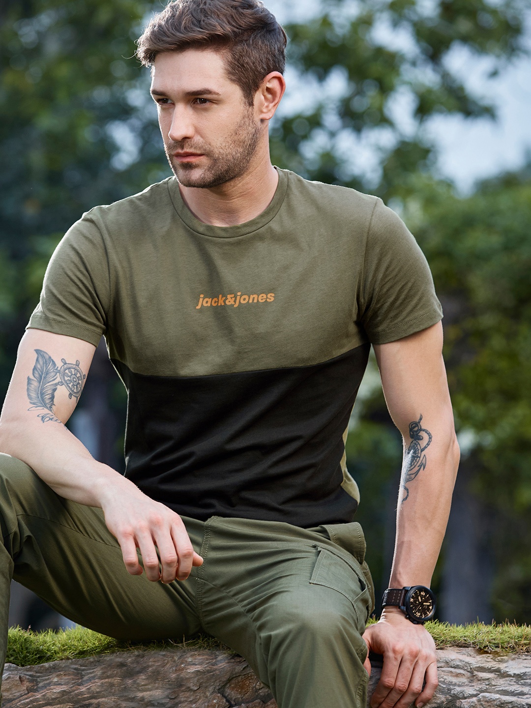 

Jack Jones Men Green Black Colourblocked Slim Fit Pure Cotton T-shirt