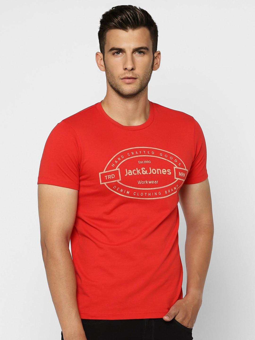 

Jack Jones Men Red Typography Printed Slim Fit Pure Cotton T-shirt