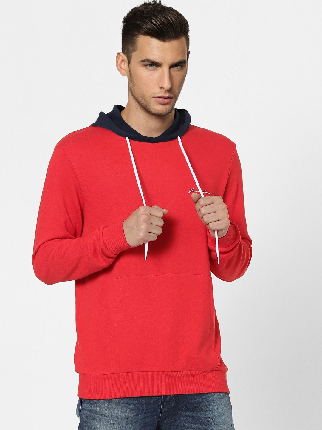 

Jack & Jones Men Red Printed Detail Sweatshirt With Contrast Hood