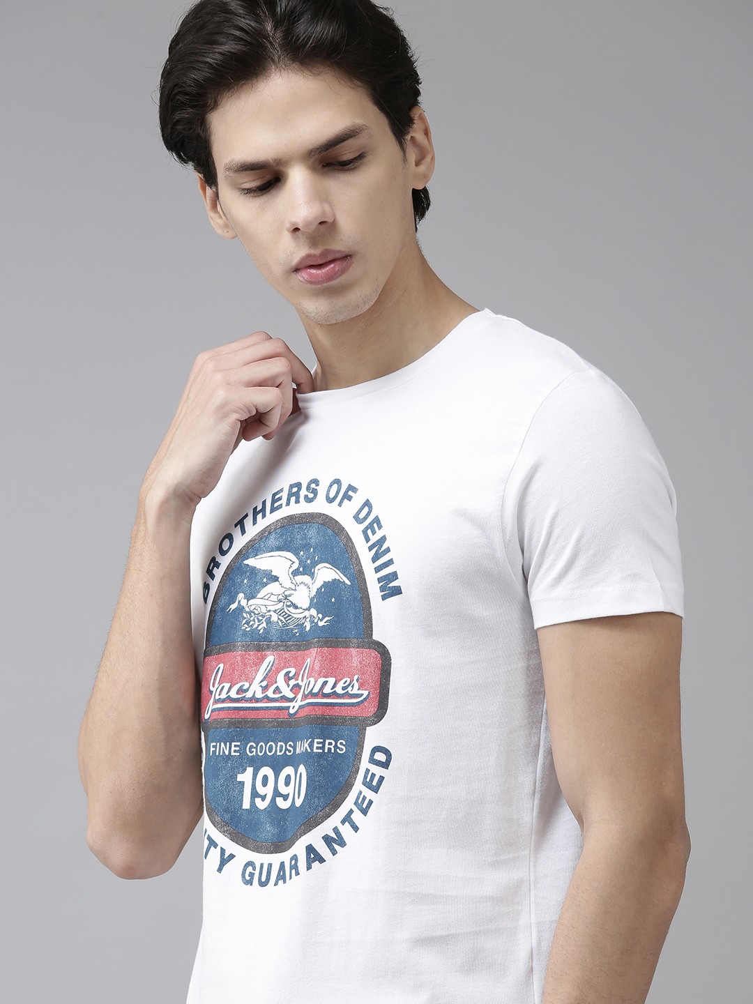 

Jack Jones Men White Blue Printed Slim Fit Pure Cotton T-shirt