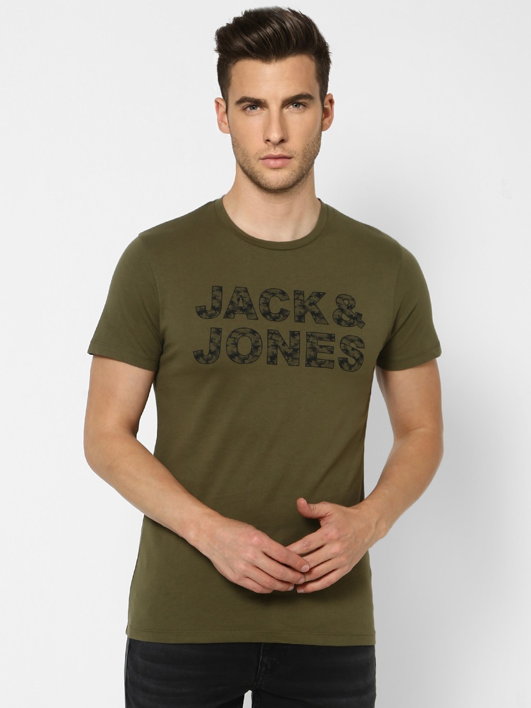

Jack Jones Men Olive Green Printed Slim Fit Pure Cotton T-shirt