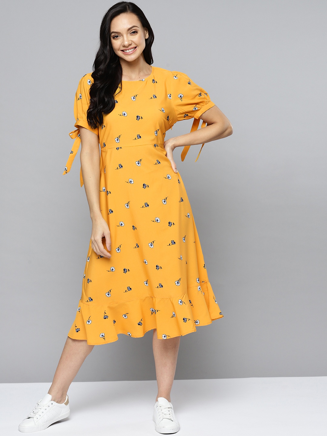 

Mast & Harbour Yellow & White Floral Printed Midi Fit & Flare Dress