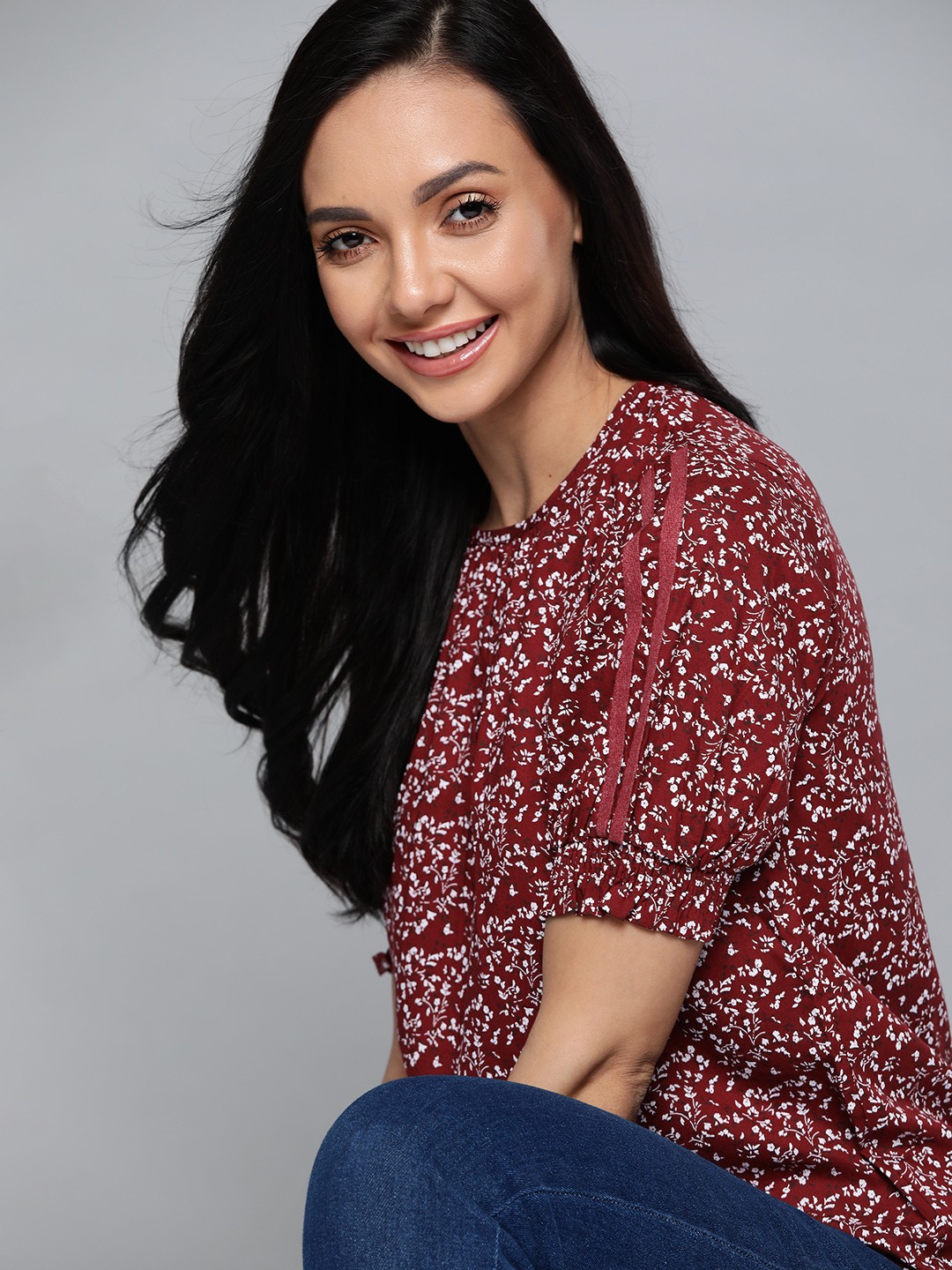 

Mast & Harbour Maroon & White Floral Regular Top