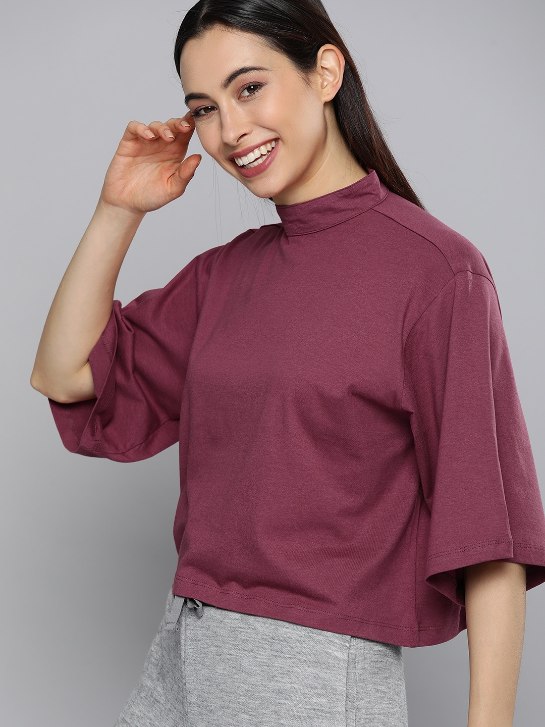 

M&H Easy Women Burgundy Solid Extended Sleeves Boxy Top