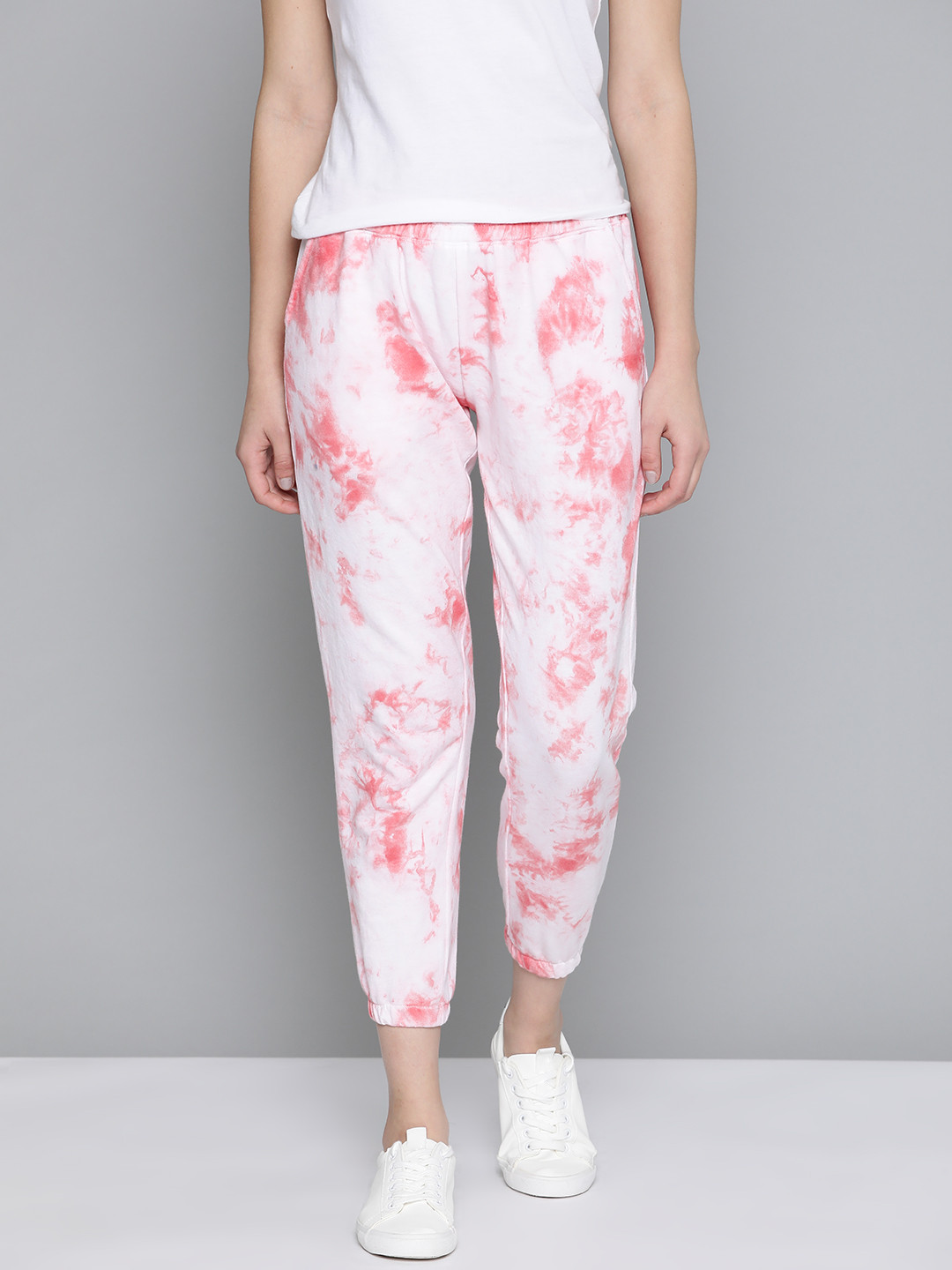 

Mast & Harbour Women White & Pink Pure Cotton Dyed Joggers