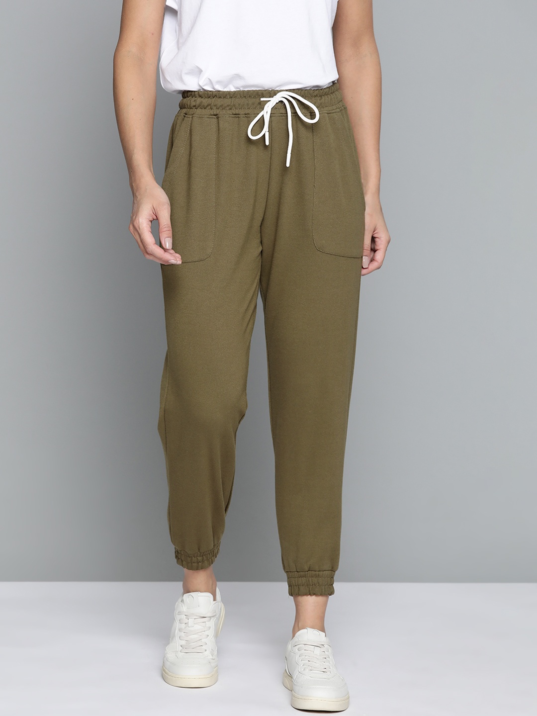 

Mast & Harbour Women Olive Solid Joggers