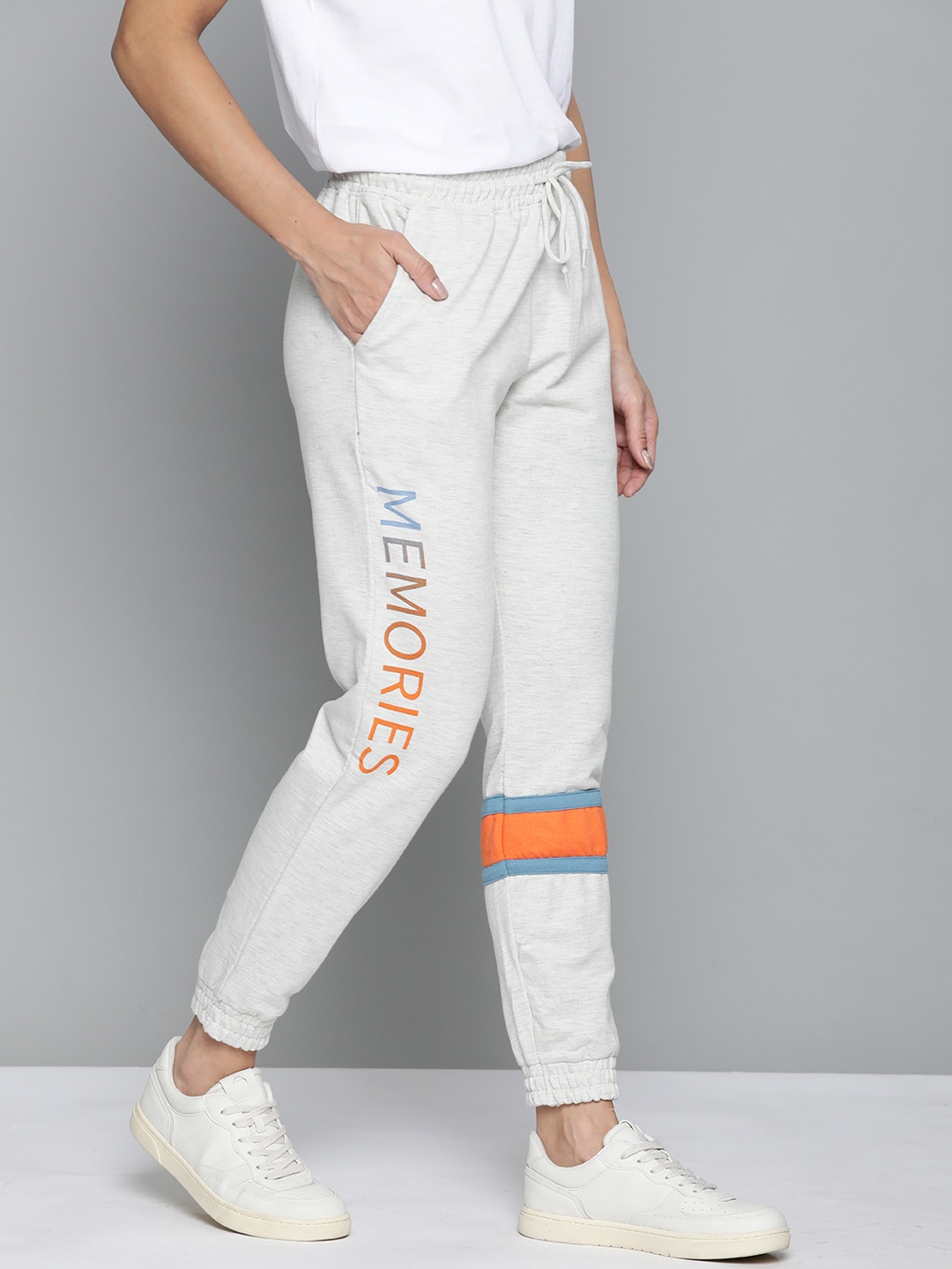 

Mast & Harbour Women Off-White Melange Effect Printed Detail Joggers