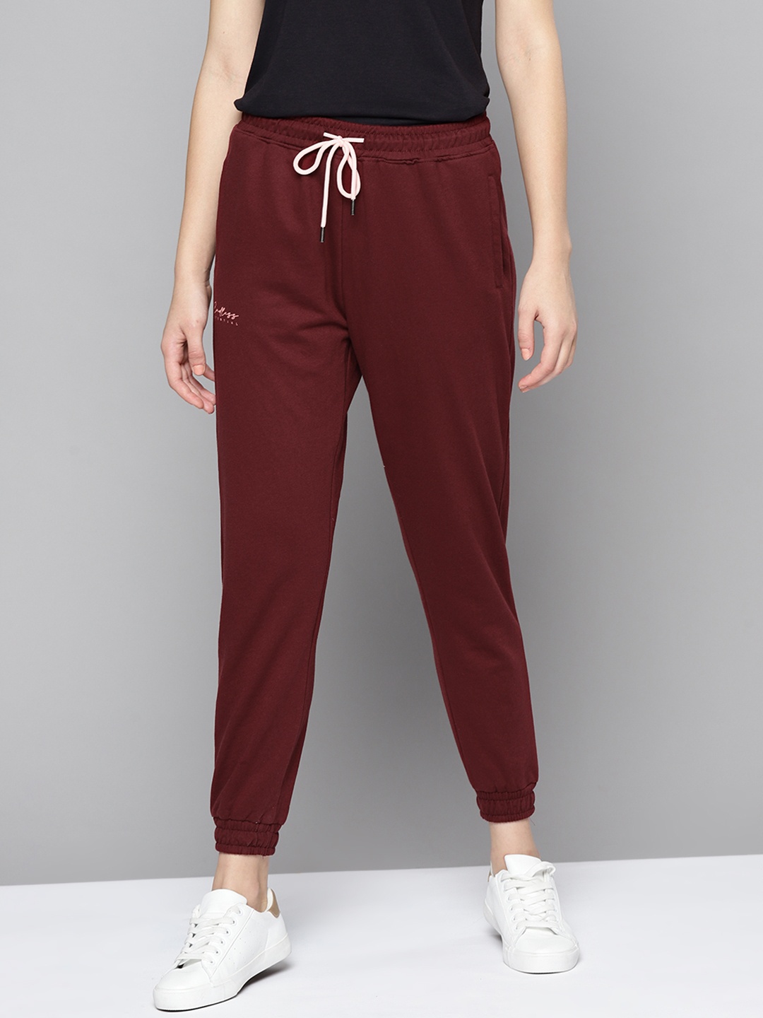 

Mast & Harbour Women Maroon Solid Cropped Joggers