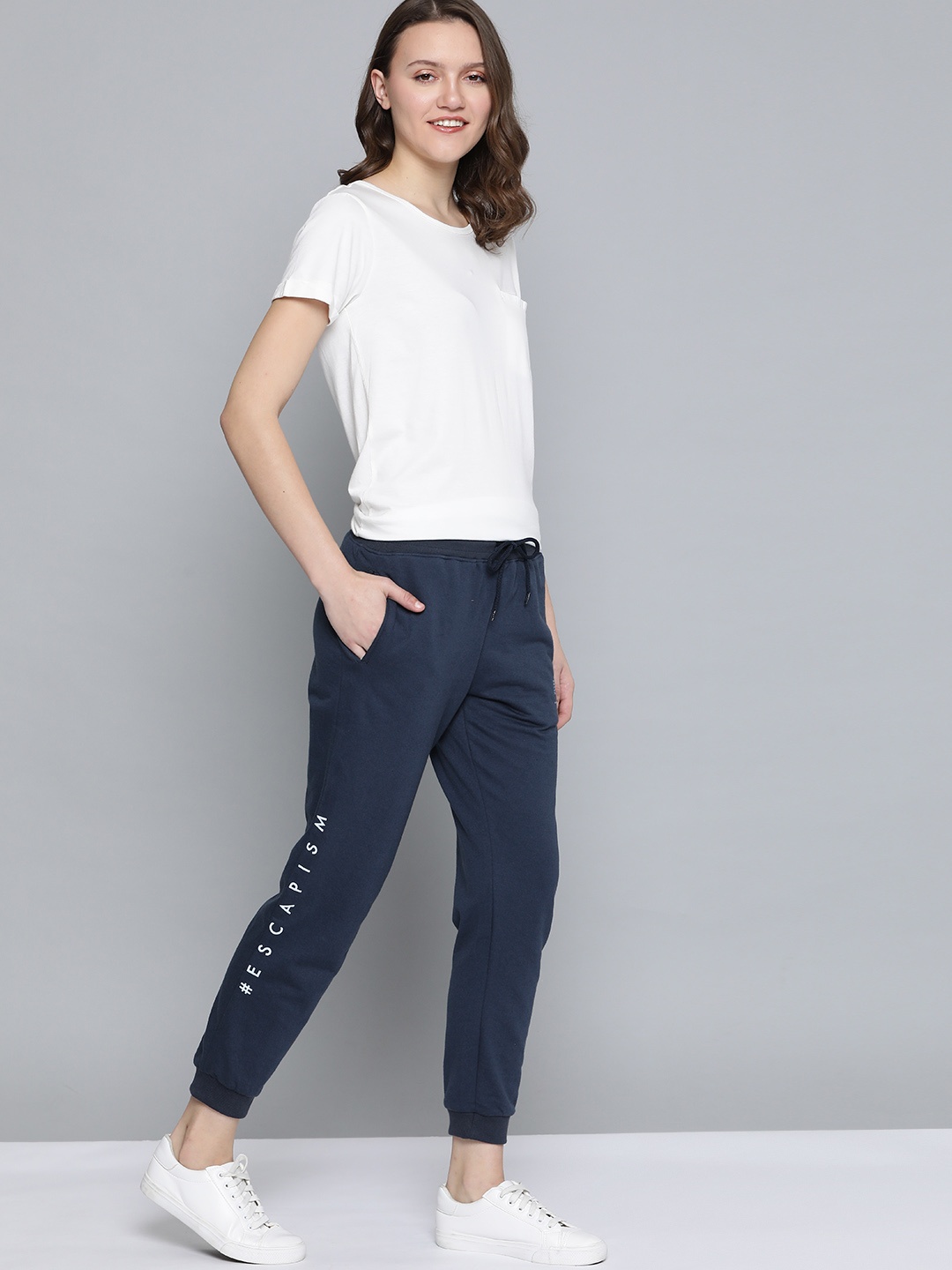 

Mast & Harbour Women Navy Blue Jogger