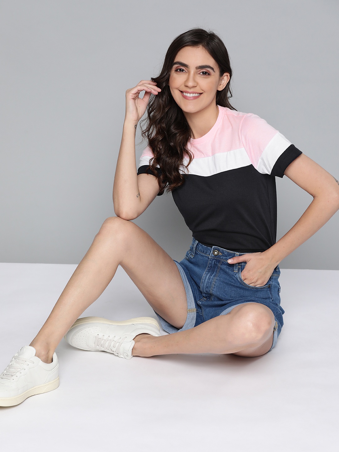 

Mast & Harbour Women Black & Pink Colourblocked Pure Cotton T-shirt