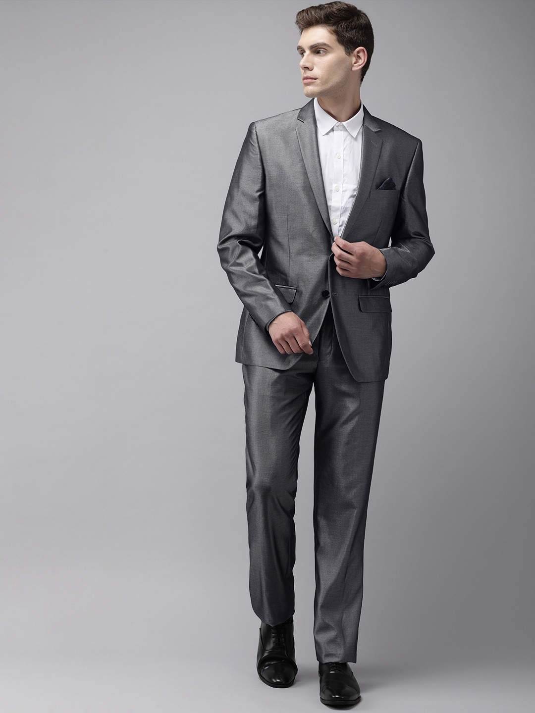 

Park Avenue Men Grey Slim Fit Solid Single-Breasted Party Suit