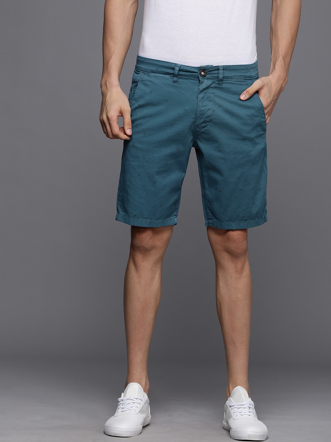 

WROGN Men Blue Slim Fit Mid-Rise Chino Shorts