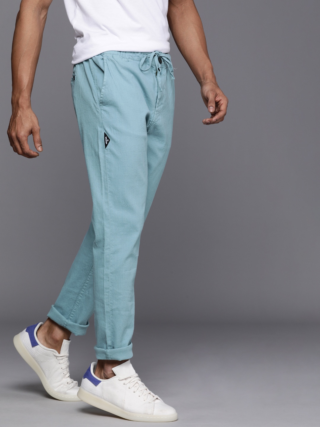

WROGN Men Blue Solid Jogger Fit Trousers