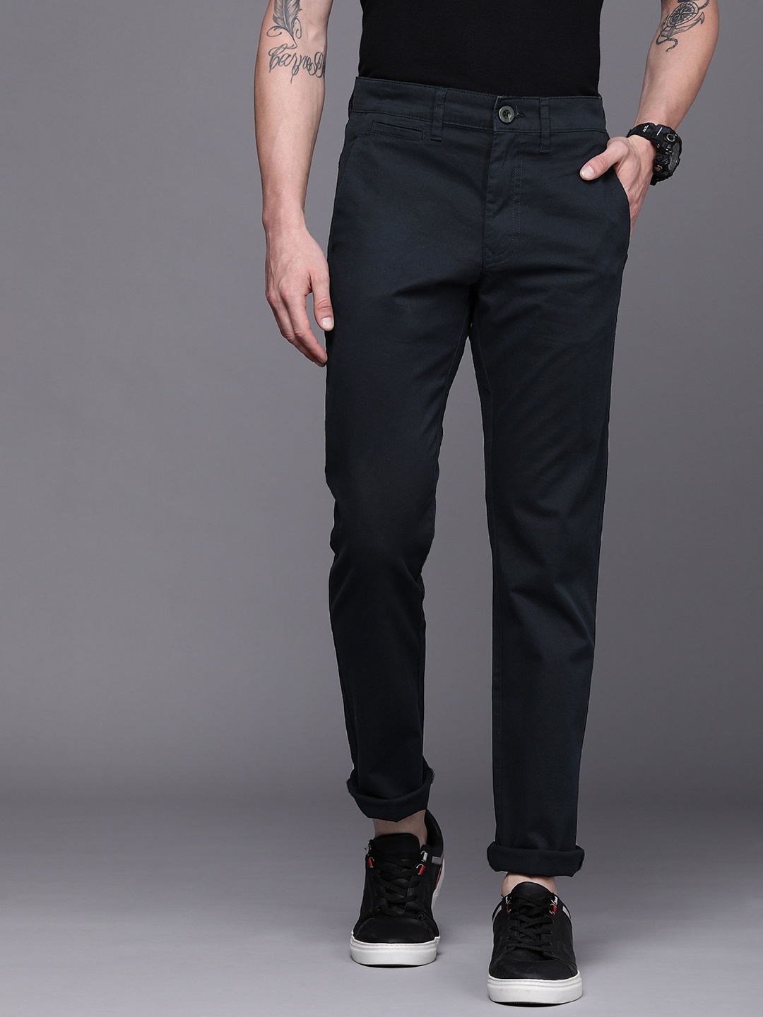 

WROGN Men Navy Blue Solid Slim Fit Casual Trousers