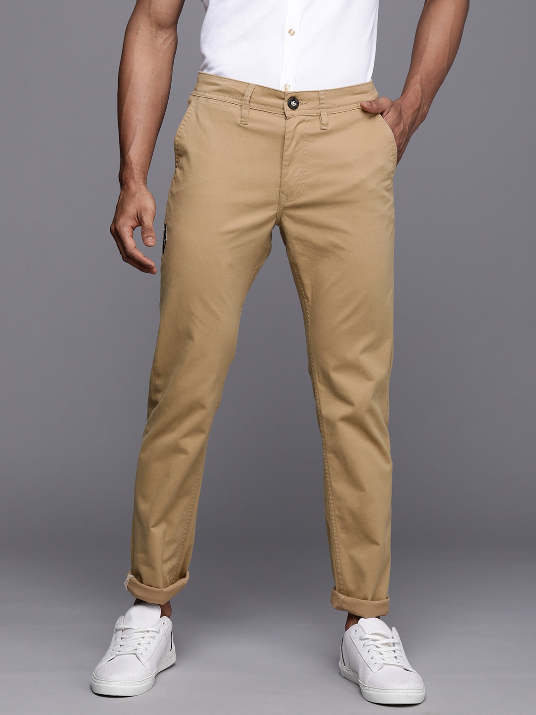 

WROGN Men Khaki Slim Fit Trousers