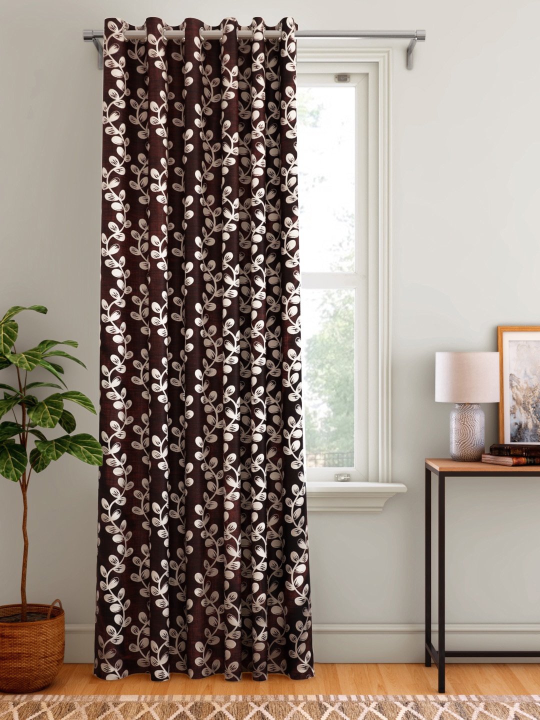 

Aura Maroon & White Floral Patterned Door Curtain