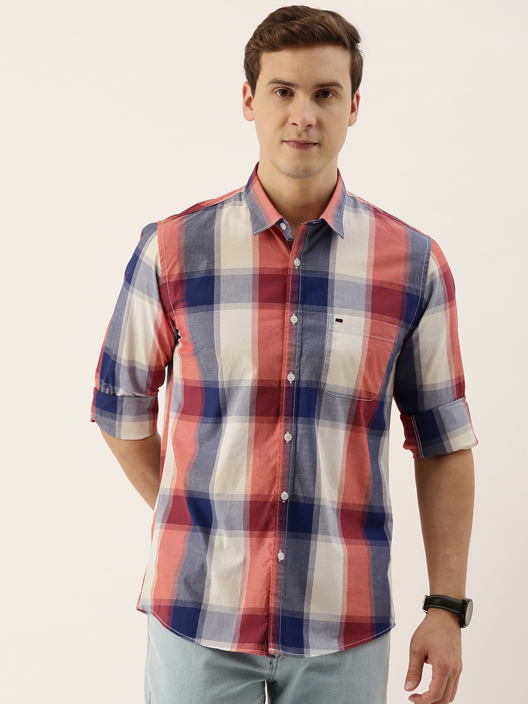 

Peter England Casuals Men Off White Slim Fit Checked Casual Shirt