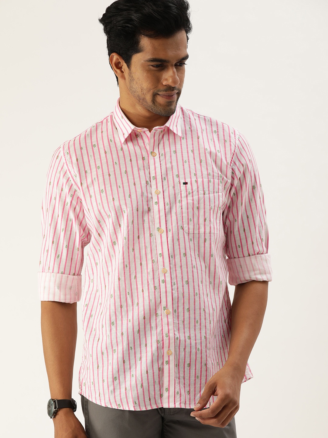 

Peter England Casuals Men White Slim Fit Opaque Striped Casual Shirt