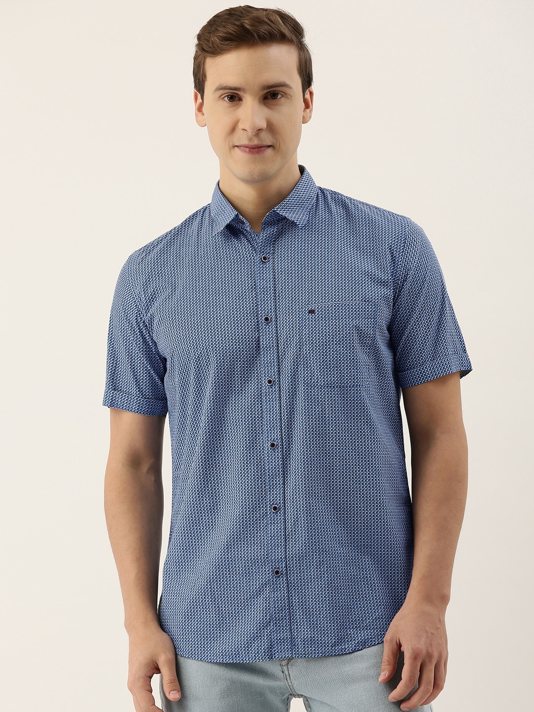 

Peter England Casuals Men Blue & Black Slim Fit Printed Casual Shirt
