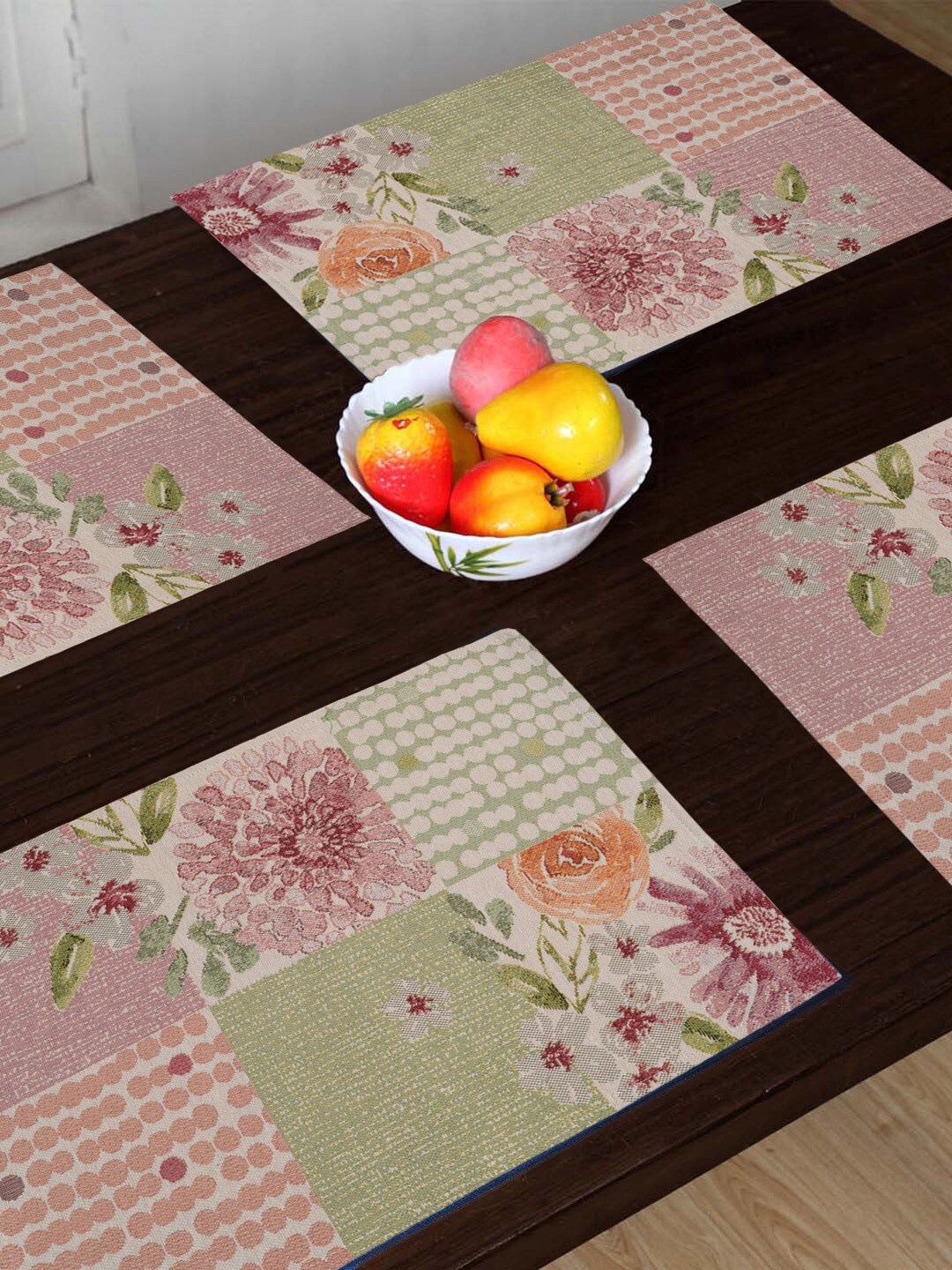

AVI Living Set Of 4 Green & Pink Floral Jaquard Woven Table Mats
