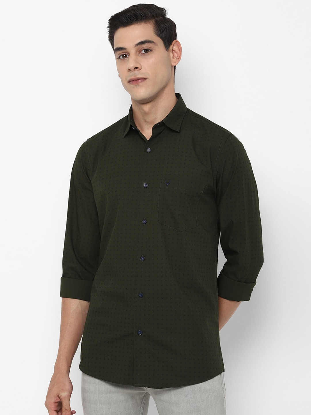 

Allen Solly Men Olive Green Slim Fit Printed Casual Shirt
