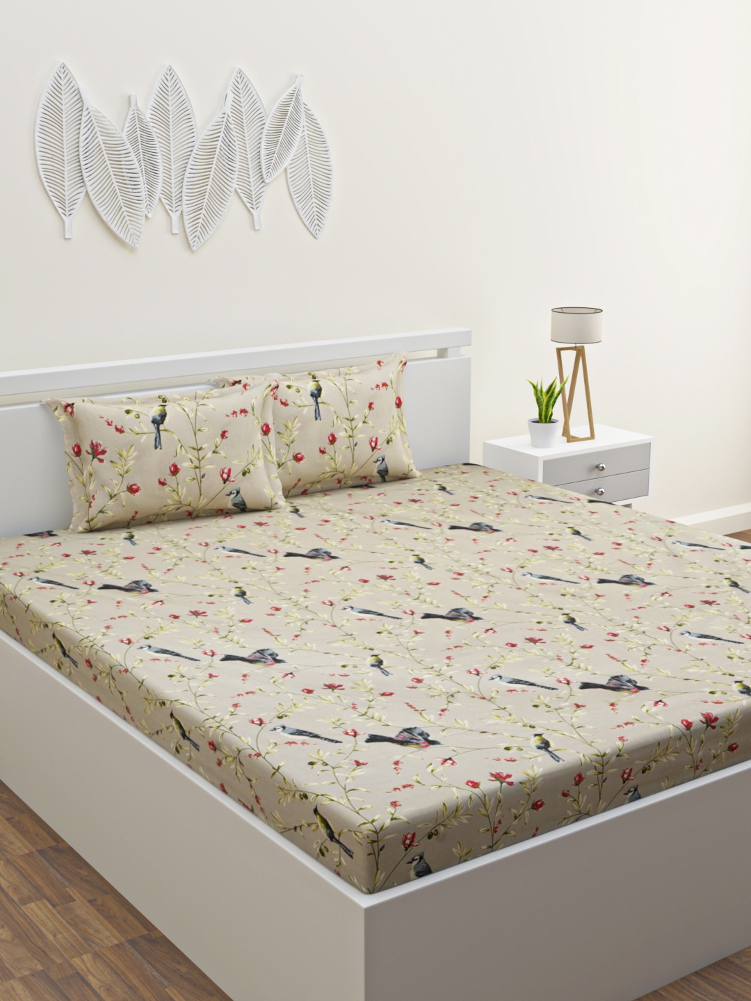 

HOME AFFAIRS Beige & Red Floral 220 TC King Bedsheet with 2 Pillow Covers