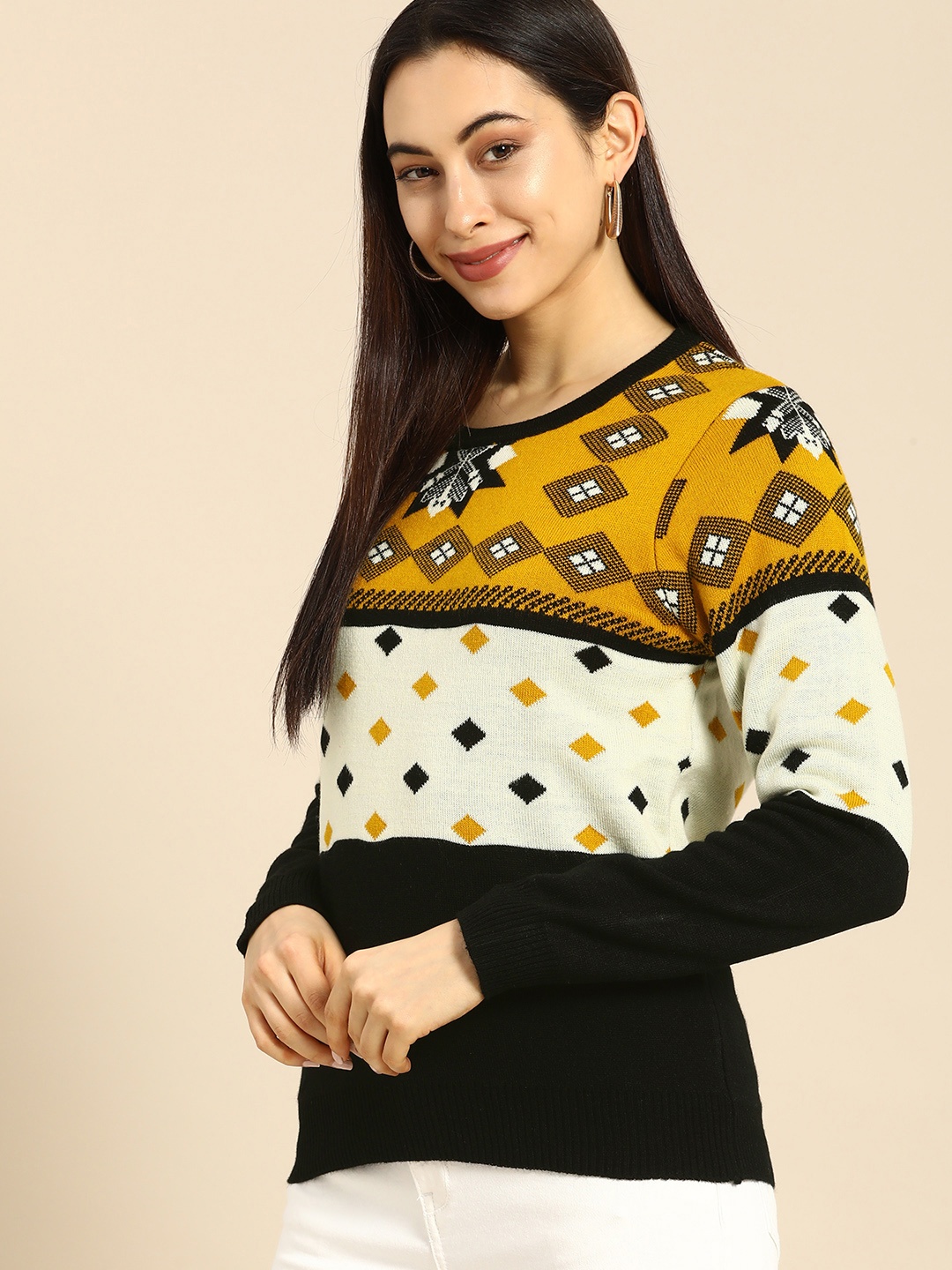 

Anouk Women Mustard & Off White Colourblocked Geometrical Printed Pullover
