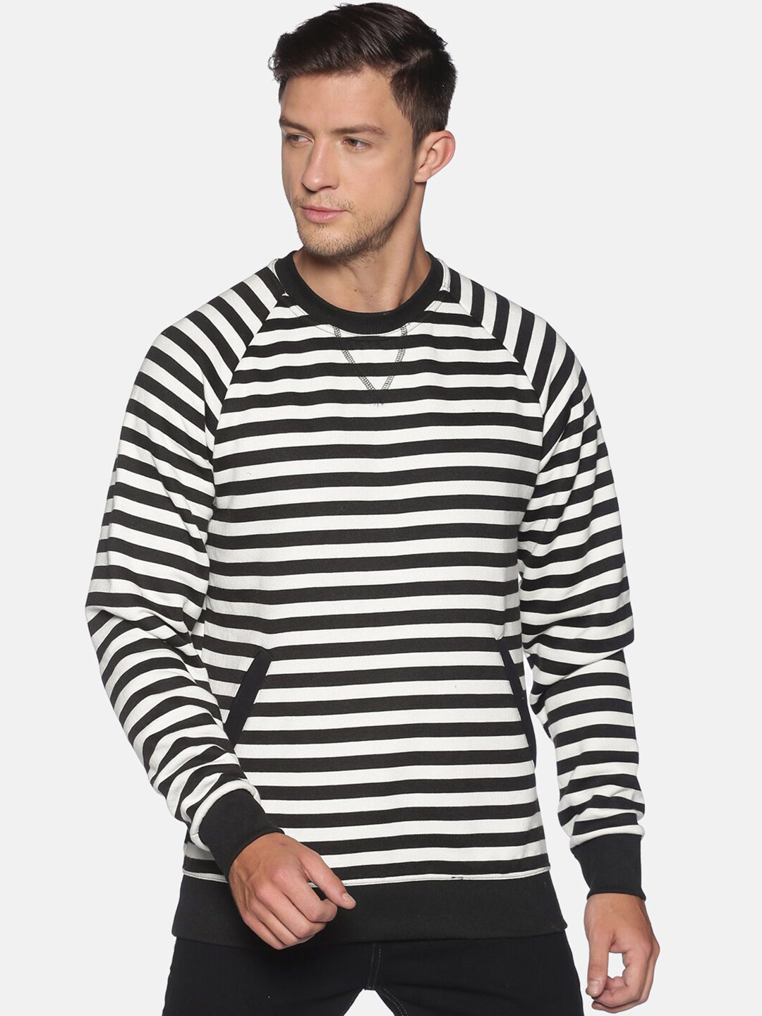 

Campus Sutra Men Black & White Striped Pullover