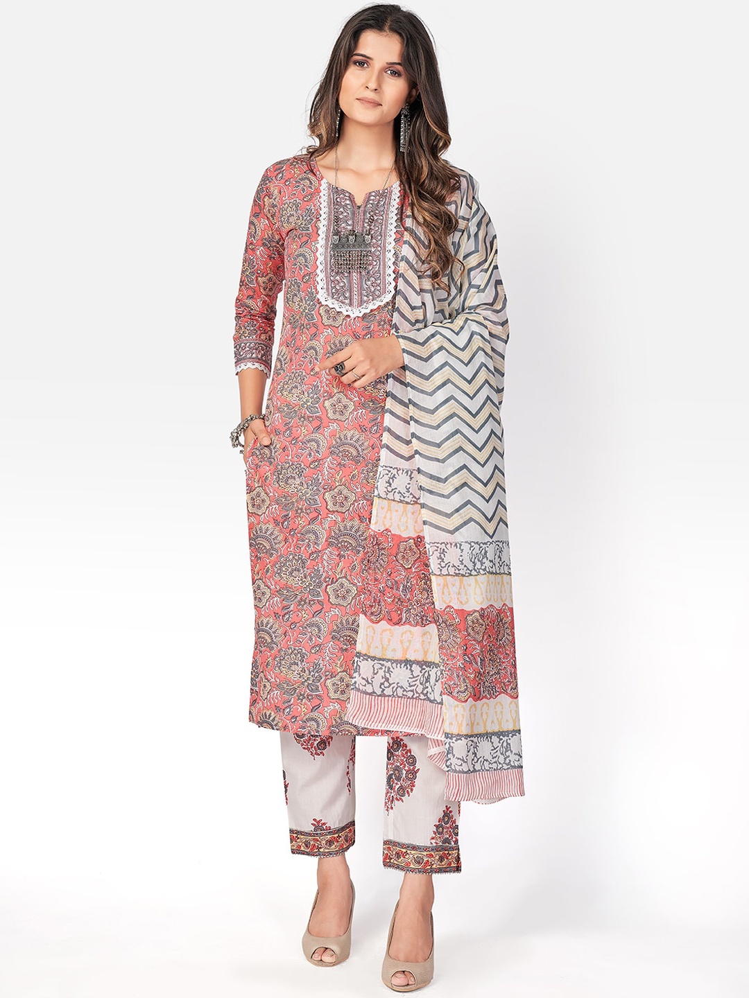 

Vbuyz Women Pink & white Floral Printed Pure Cotton Kurta with Palazzos & With Dupatta