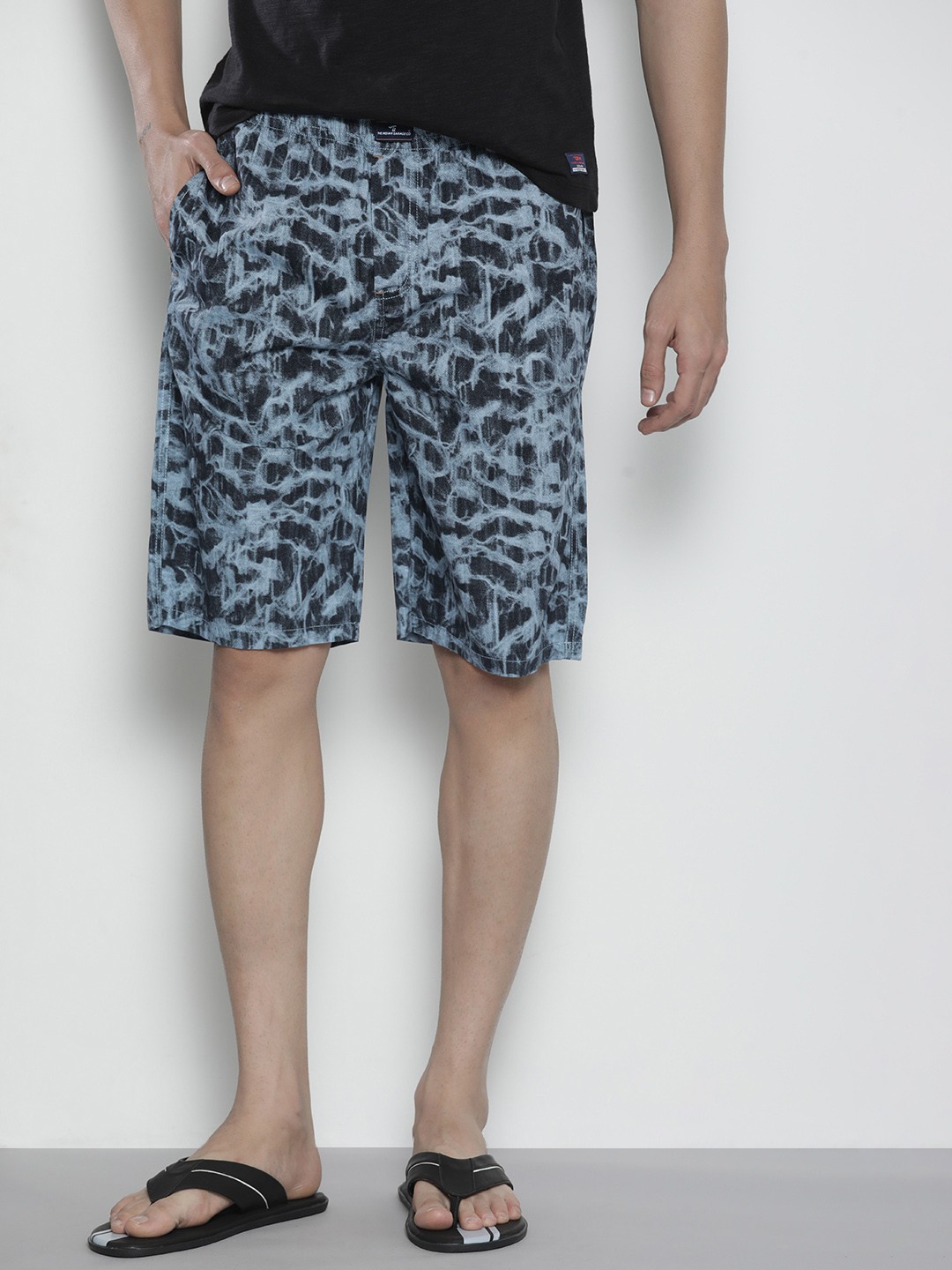 

The Indian Garage Co Men Blue Printed Lounge Shorts