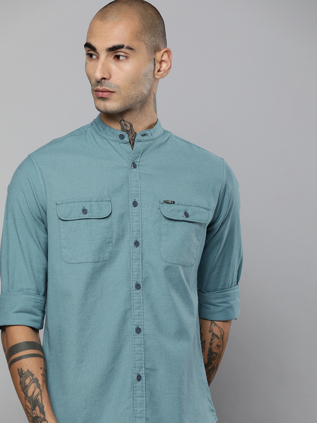 

The Indian Garage Co Men Teal Blue Casual Shirt with Pocket Detailing