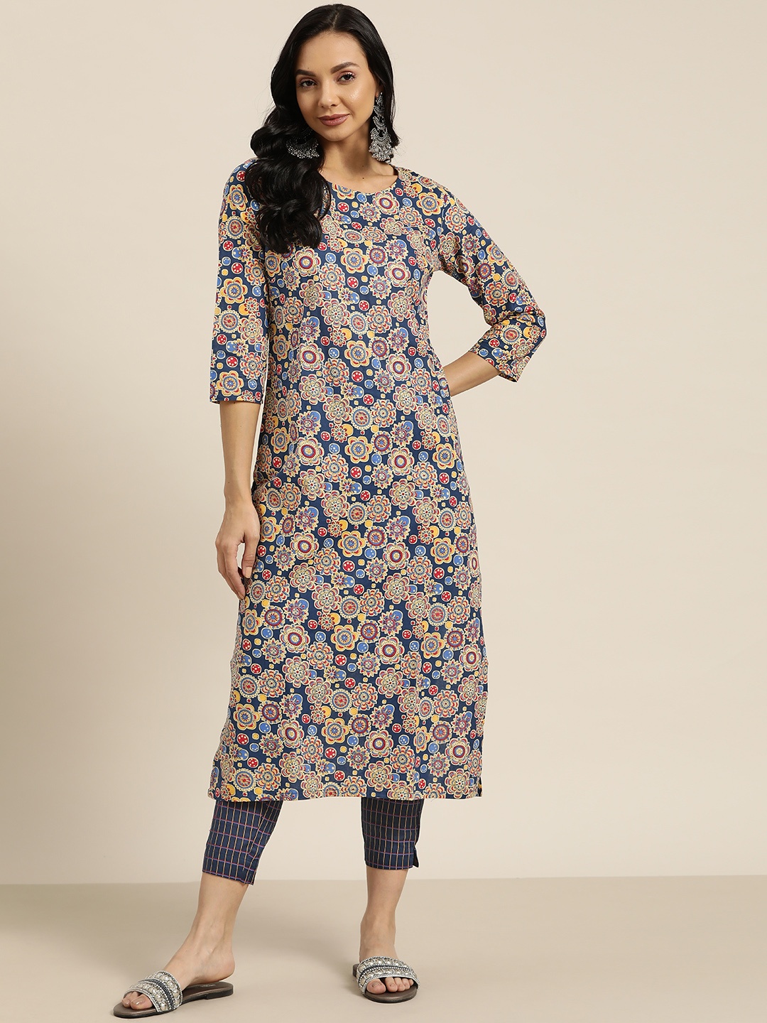 

Sangria Women Navy Blue & Red Printed Pure Cotton Kurta with Trousers