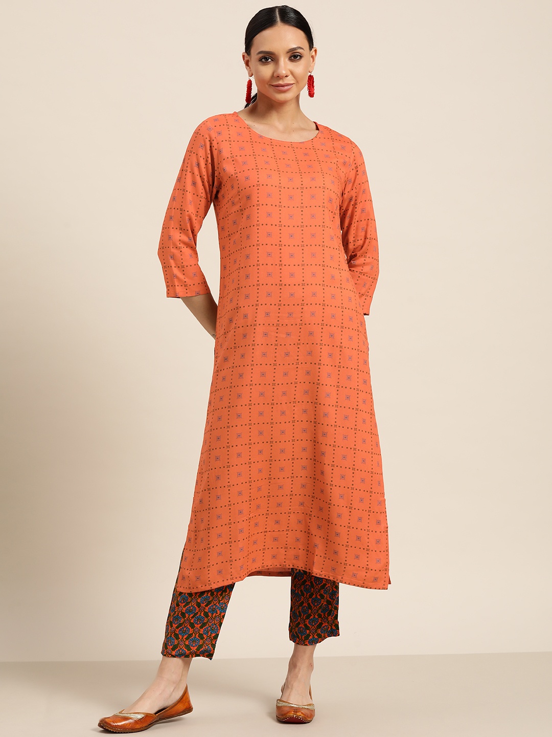 

Sangria Women Orange & Green Printed Regular Pure Cotton Kurta with Trousers